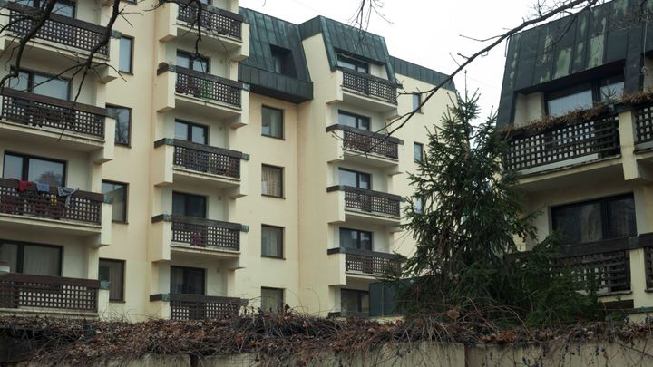 Odliv turistů spustil boom nájemního bydlení. Ceny starších bytů už dohání i ty nové