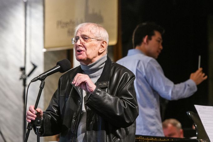 Jiří Suchý na čtvrteční zkoušce koncertu v Plzni.