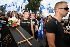 Skutečná oběť krize v Česku: poznal jen školu, je mu 19