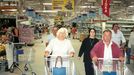 Hypermarket Albert 1998, archivní foto