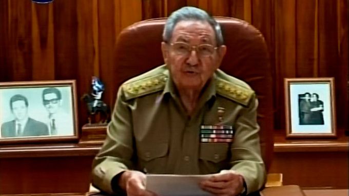 Raúl Castro v televizním projevu, který pronesl ve stejném čase jako Barack Obama, oznamuje uvolnění vztahů se Spojenými státy.
