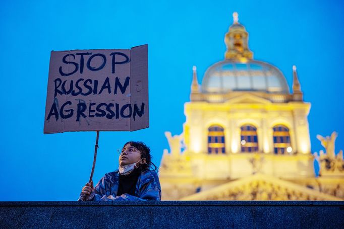 Záběry z pražské demonstrace na Václavském náměstí na podporu napadené Ukrajiny. 24. 2. 2022