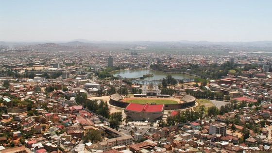 Vydejte se na Madagaskar z pohodlí Prahy. Za lemury i na petanque