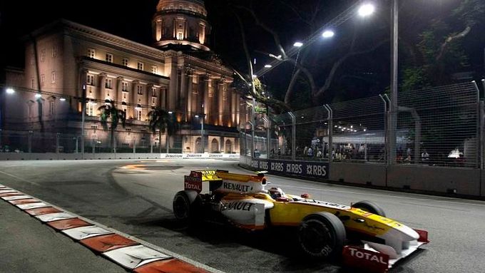 Fernando Alonso v Singapuru