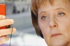Merkelová nahlodávala Polsko kvůli základně