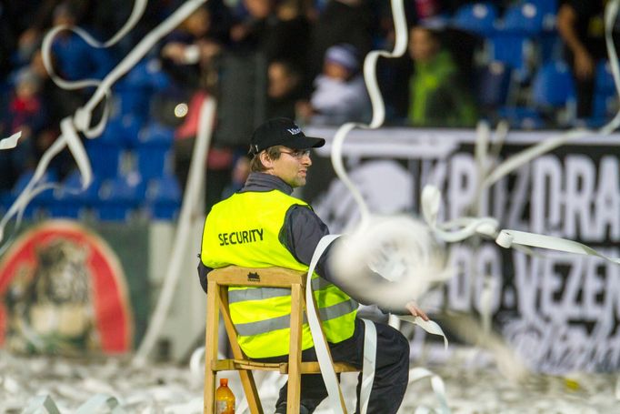 FNL, Baník-Olomouc: pořadatel