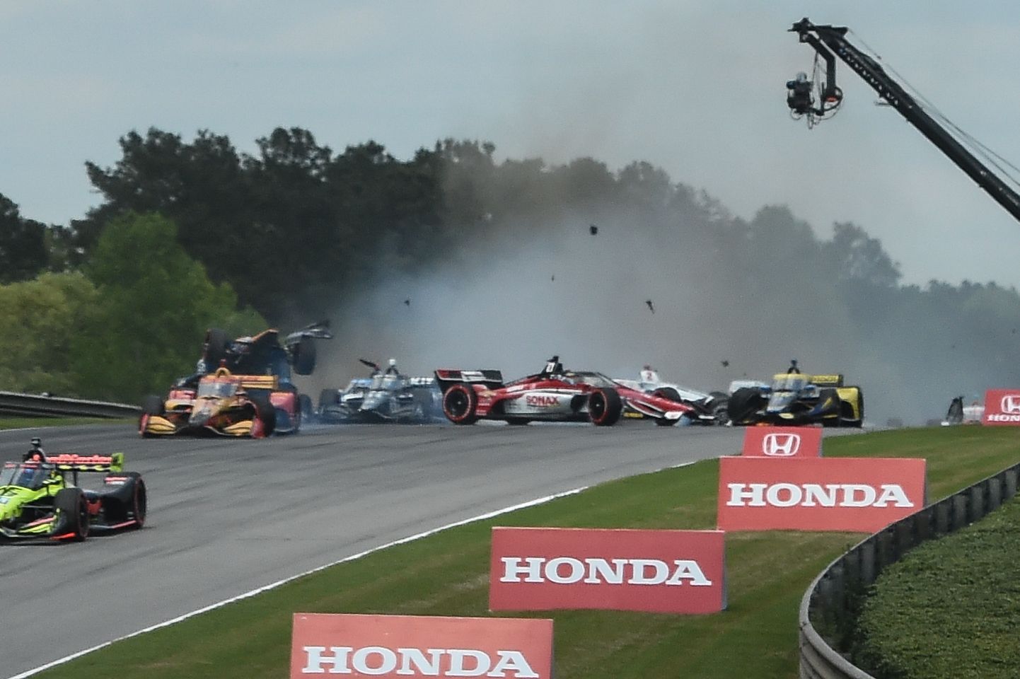Havárie po startu závodu IndyCar Grand Prix of Alabama 2021