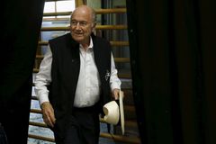 Blatter čelí obviněním kvůli prodeji televizních práv na poslední dvě MS