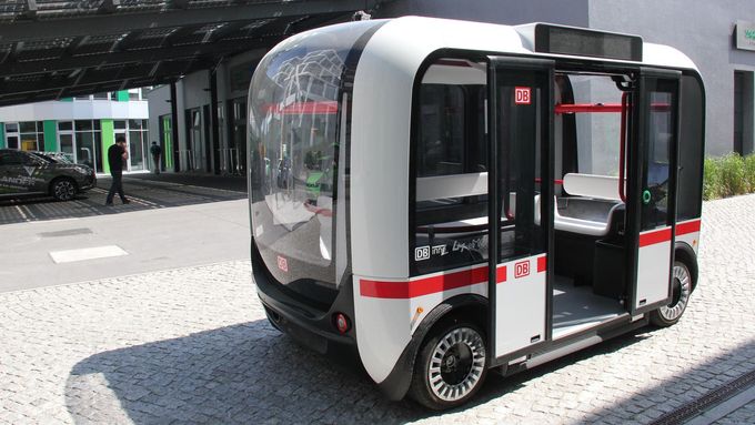 První samořídící autobus Olli testují v Berlíně