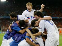 Tak vypadá radost ruského týmu. Poslal Nizozemce domů a sám je v semifinále.