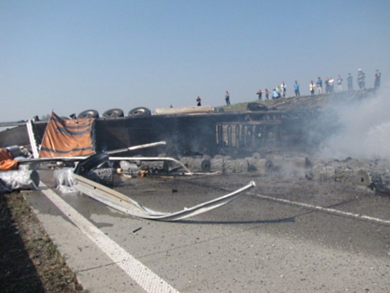 Nehoda kamionu na D1