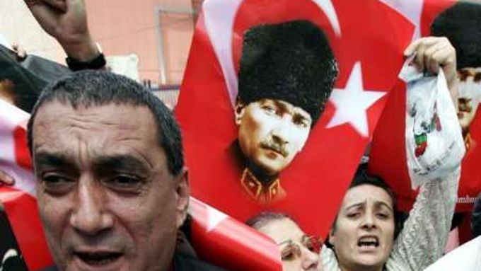 Zakladatelem moderního tureckého státu je Mustafa Kemal Atatürk.