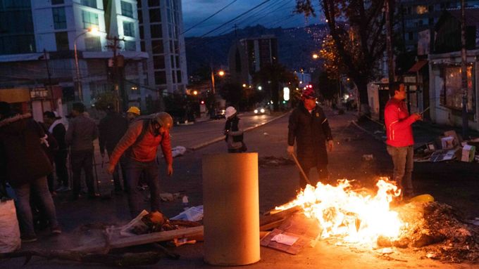 Čech fotí nepokoje v Bolívii: Viděl jsem zapálené autobusy, pořád tu není bezpečno