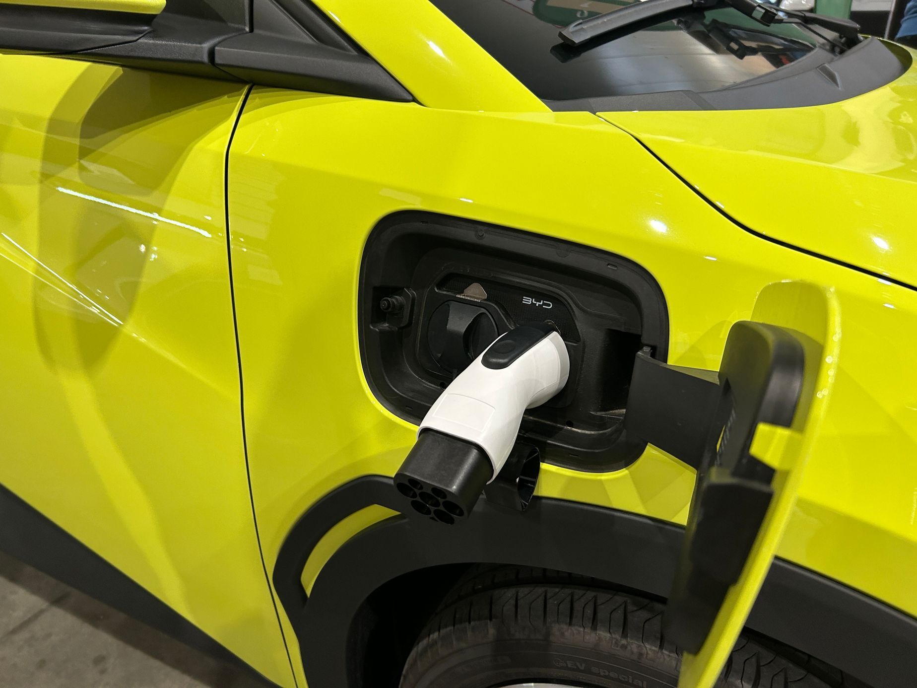 Cario, NIO, čínská auta, autosalon, elektromobil, eSalon