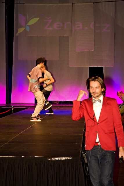 přípravy na přehlídku Každá žena může být modelkou