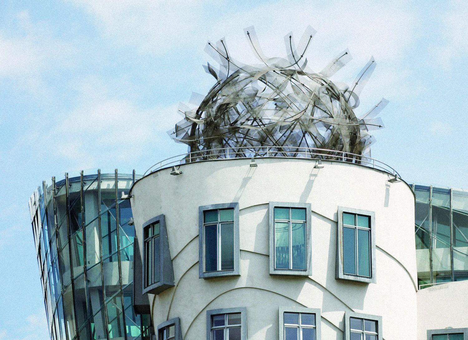 Jednorázové úžití / Dancing house