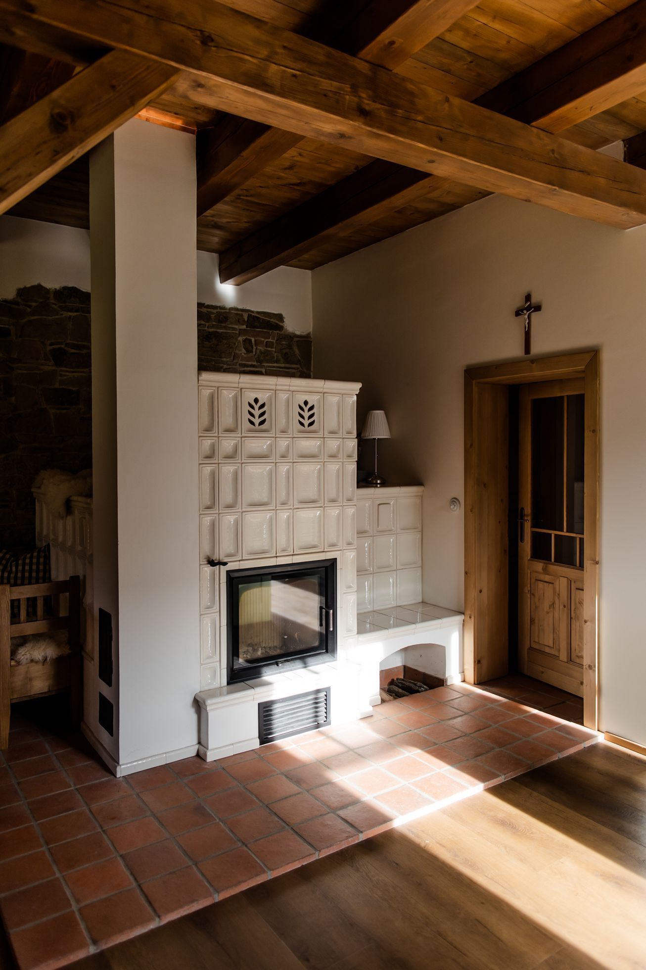 domeček v chaloupkách, dům, rekonstrukce, vesnice, stavení, ateliér, apartmán