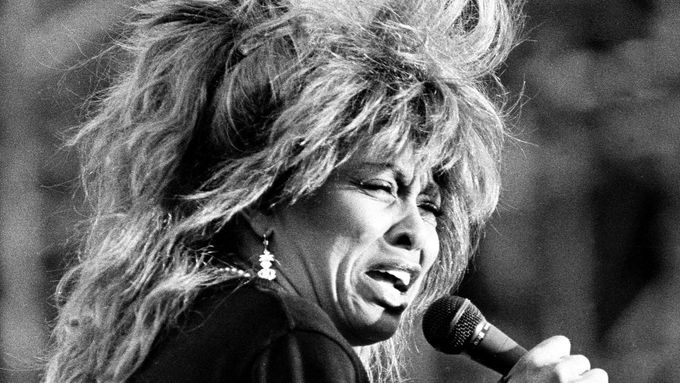 Skladbu I’ve Been Loving You Too Long od Otise Reddinga zpívá Tina Turner v dokumentu Gimme Shelter. Foto: Reuters