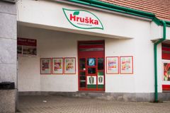 Obchodní řetězec Hruška loni téměř zdvojnásobil zisk, má 457 prodejen