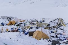 Při zemětřesení na nejvyšší hoře Malajsie zahynulo 11 lidí