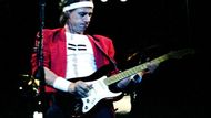 Při koncertu s Dire Straits roku 1983 na stadionu v Záhřebu.