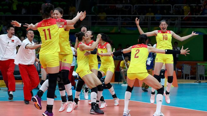 Čínské volejbalistky slaví olympijské zlato