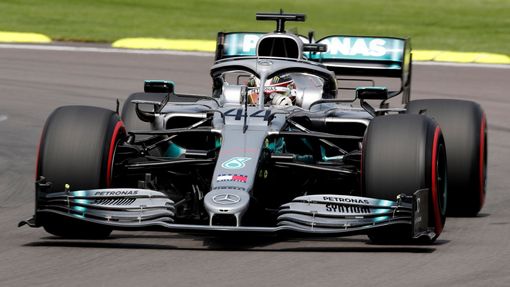 Lewis Hamilton v Mercedesu v kvalifikaci na Velkou cenu Mexika formule 1
