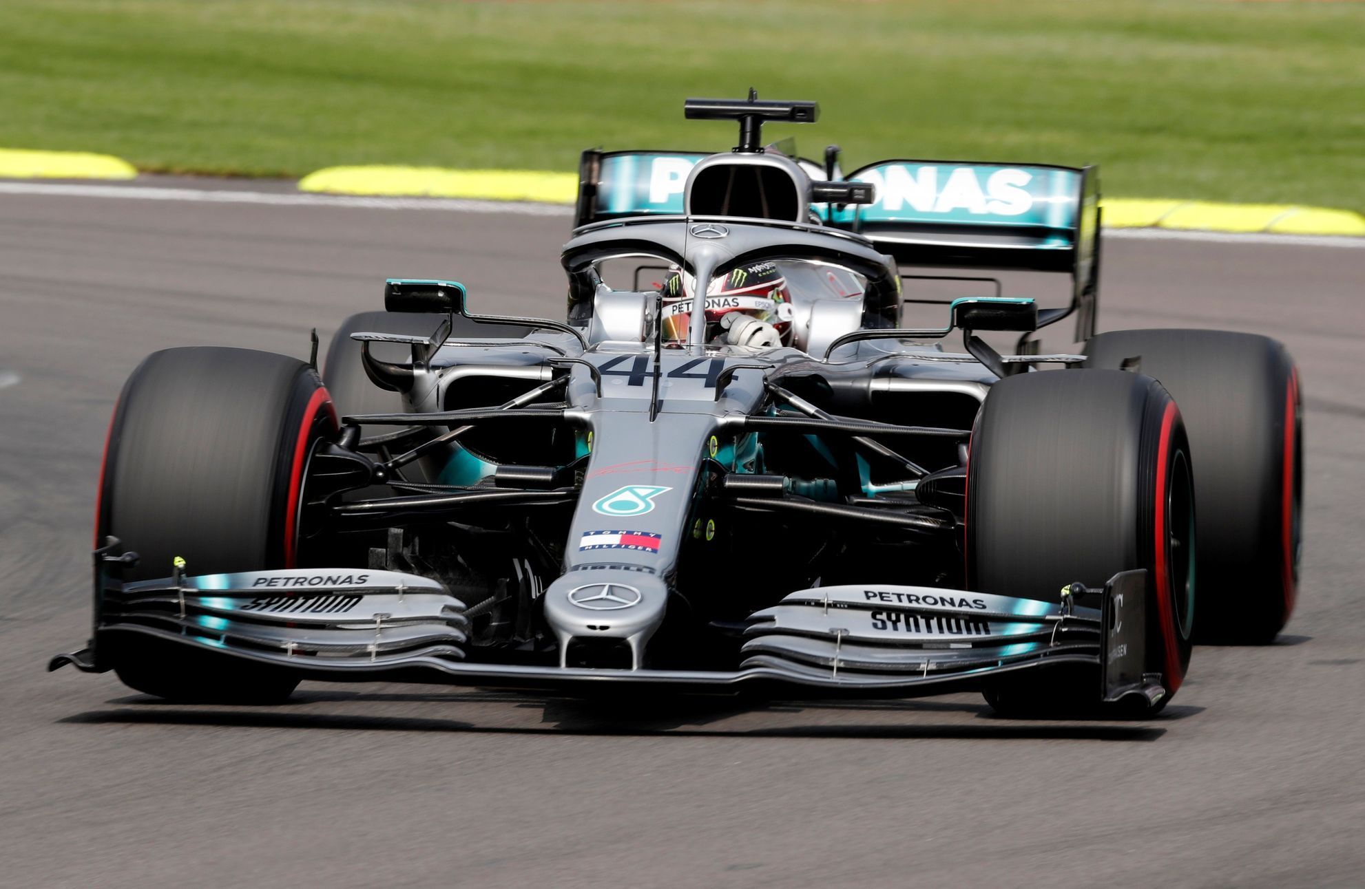 Lewis Hamilton v Mercedesu v kvalifikaci na Velkou cenu Mexika formule 1