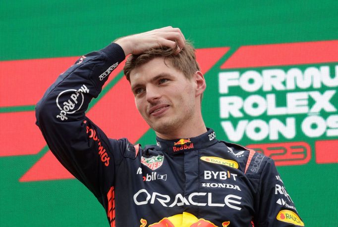 Max Verstappen z Red Bull slaví vítězství ve VC Rakouska F1 2023