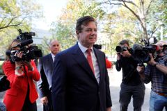 Trump nevyloučil, že bývalému šéfovi svého štábu Manafortovi udělí milost