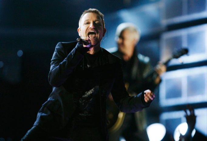 Bono na Grammy Awards v Los Angeles