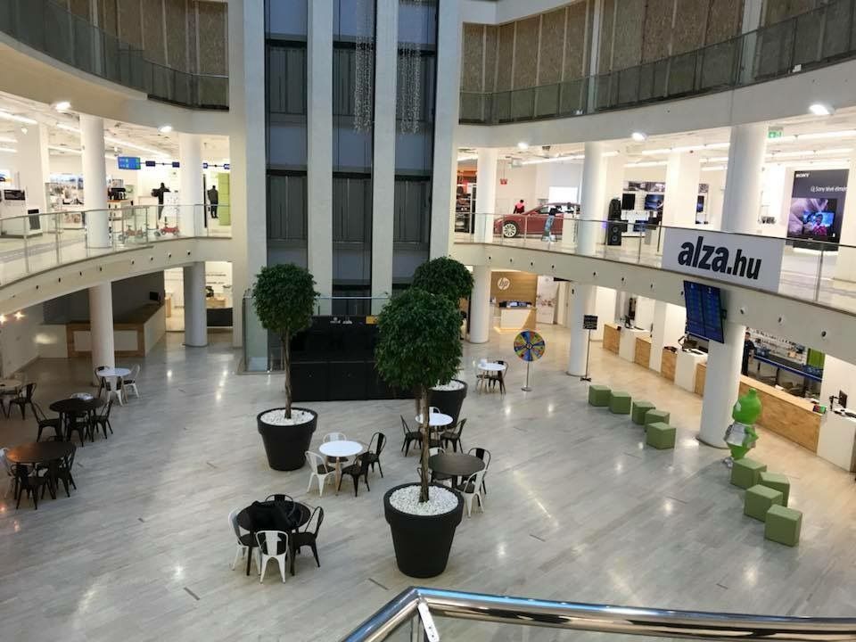 Otevření showroomu Alza.cz v Budapešti.