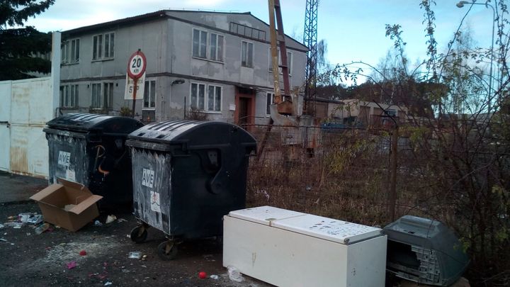 Do Kladna se stěhuje 30 sociálně vyloučených rodin, budou mít jeden záchod na patro