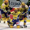 Hokej, Plzeň - Zlín: Milan Kostourek slaví gól na 1:3