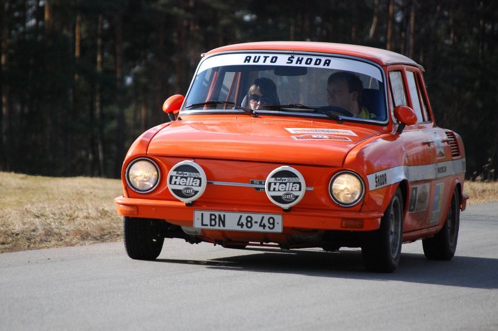 Zimní veteránská rally na Kokořínsku