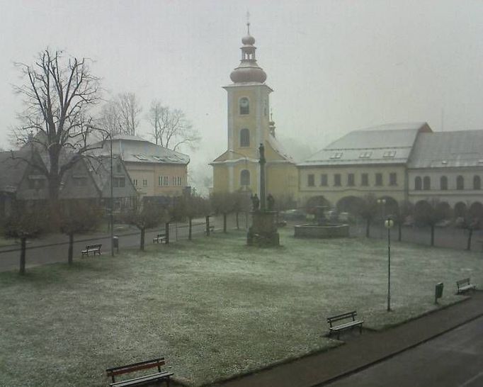 Zasněžená Rokytnice v Orlických horách