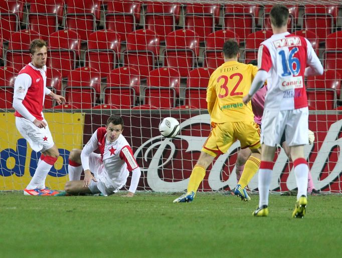 Fotbal, Gambrinus liga, Slavia - Dukla: Tomáš Borek