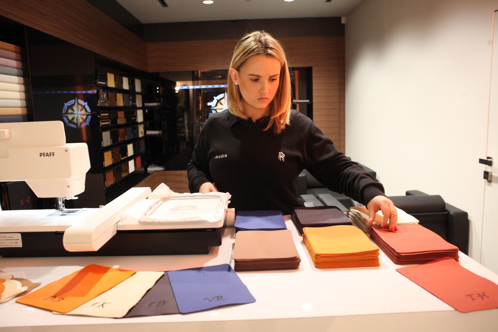 Rolls Royce otevření prodejny v Praze - 5 Jessica Dyer