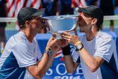 Posté! Bratři Bryanové získali na US Open jubilejní titul