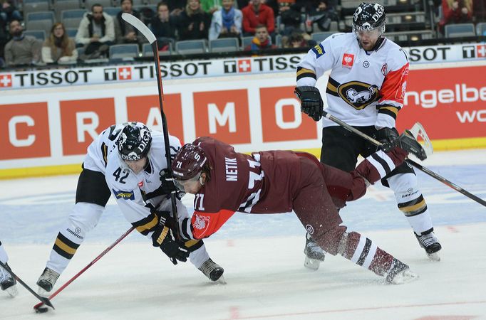 CHL, Sparta-Kärpat Oulu: Tomáš Netík (71) - Arto Laatikainen