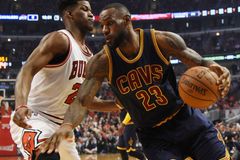 Cleveland potřetí v řadě zdolal Chicago a je ve finále