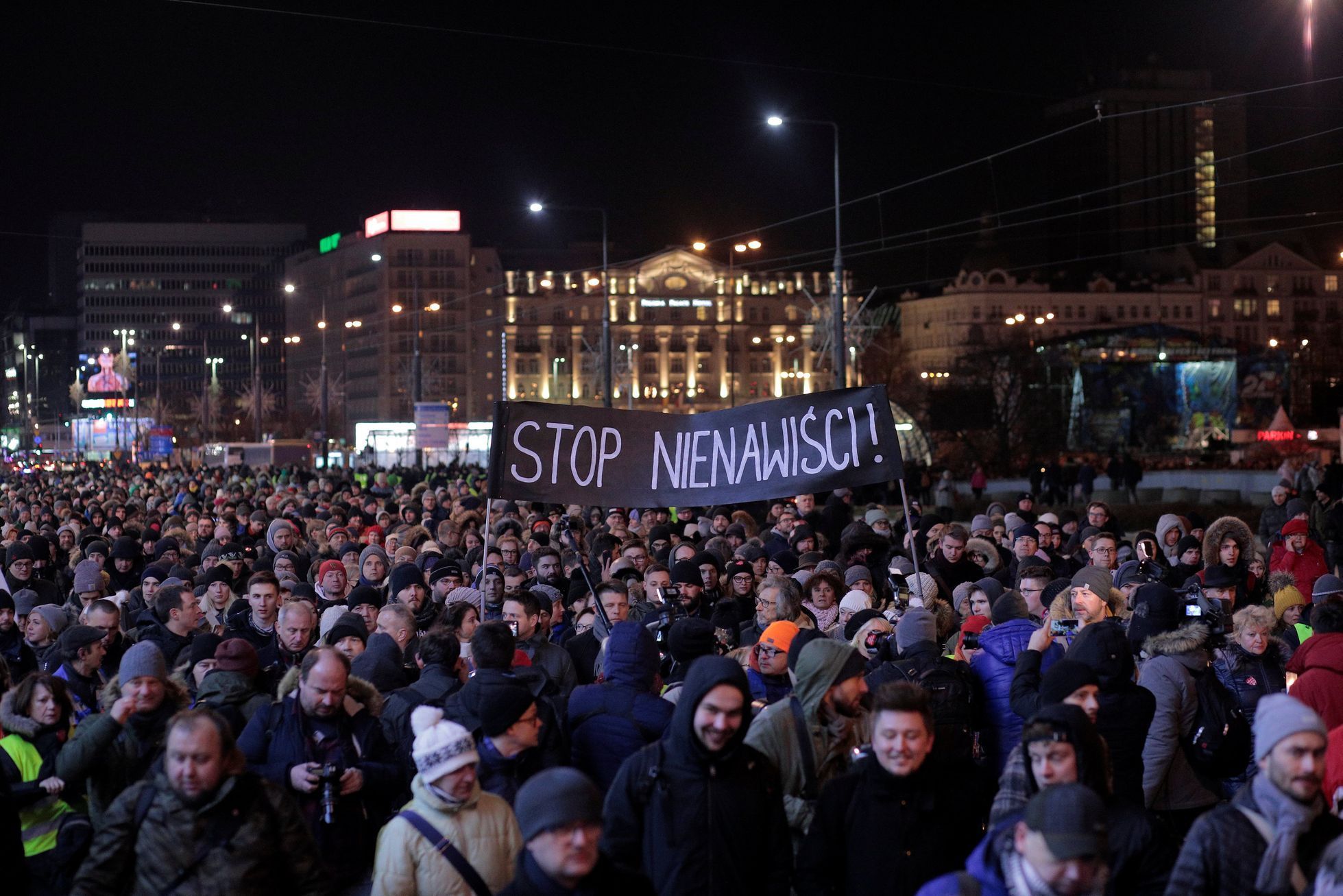 Protesty v Polsku kvůli vraždě primátora