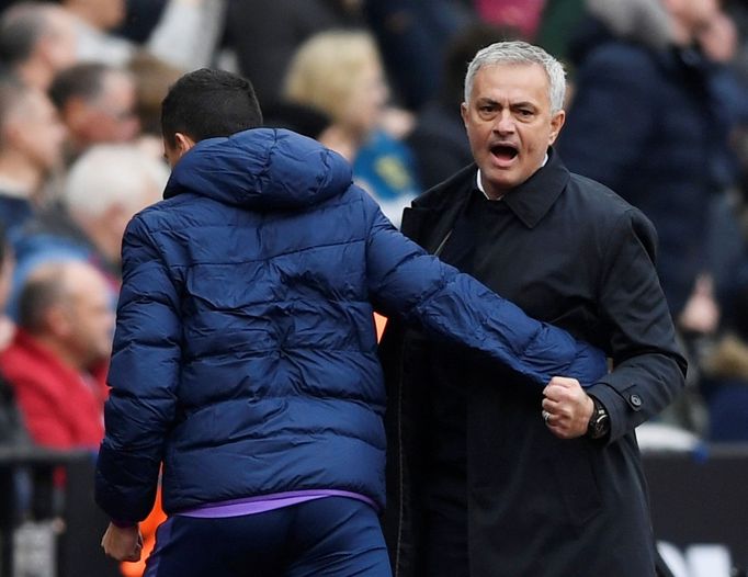 Soccer Football - Premier League - West Ham United v Tottenham Hotspur - London Stadium, London, Britain - November 23, 2019  Tottenham Hotspur manager Jose Mourinho cele