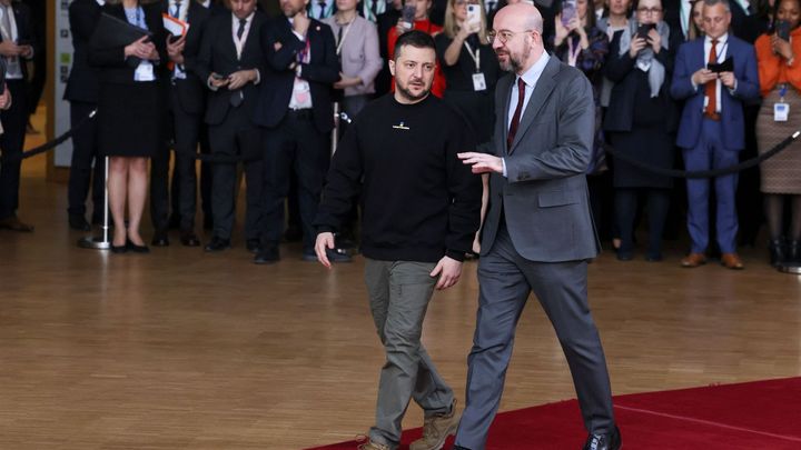 Ukrajinci musí pracovat na tom, aby si zajistili dodávky zbraní, prohlásil Zelenskyj; Zdroj foto: Reuters