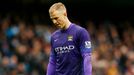 Smutný brankář Manchesteru City Joe Hart