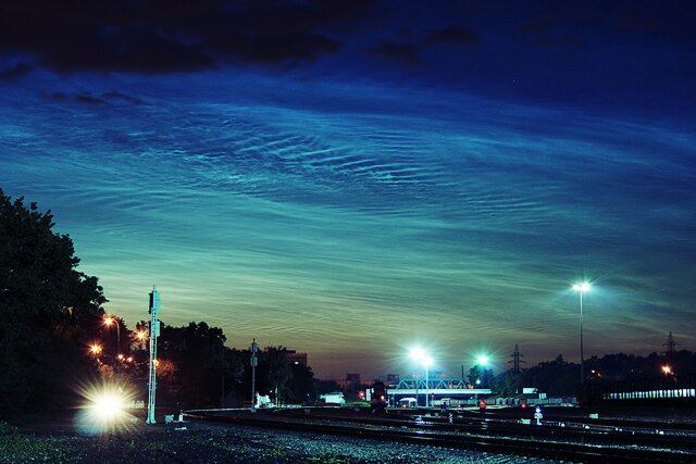 Svítící oblaka v Moskvě