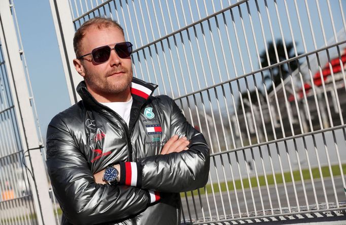 Pilot Mercedes Valtteri Bottas při druhých testech F1 v Barceloně 2020