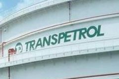 Soud zastavil exekuci na přepravce ropy Transpetrol