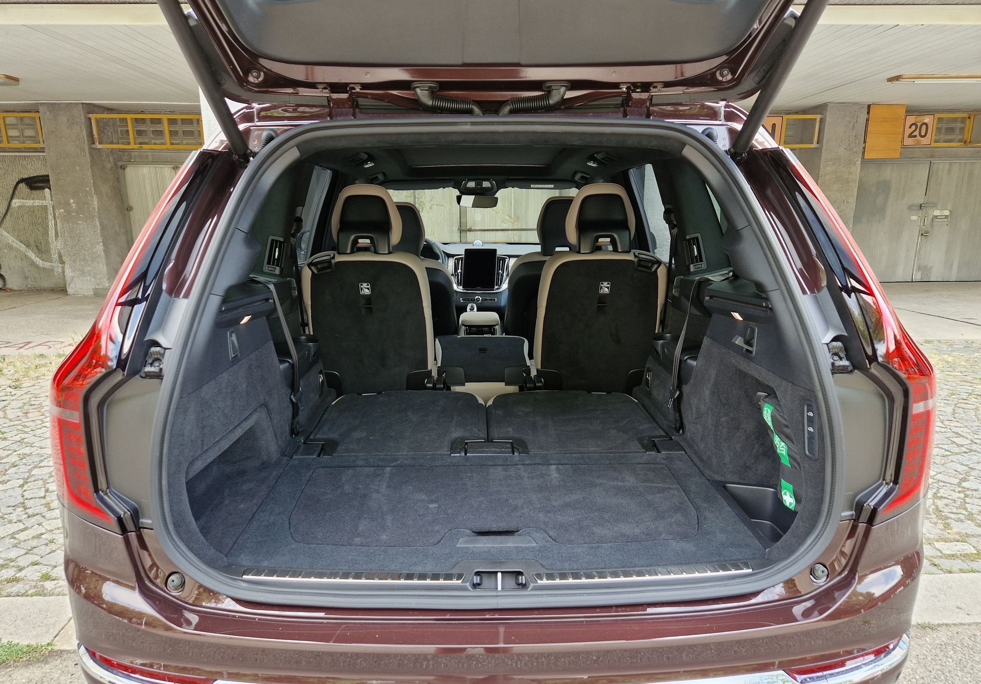 Volvo XC90 T8 AWD