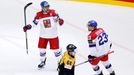 David Pastrňák a Lukáš Sedlák slaví gól v zápase MS 2025 Česko - Německo